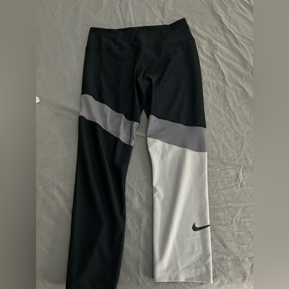 Nike leggings